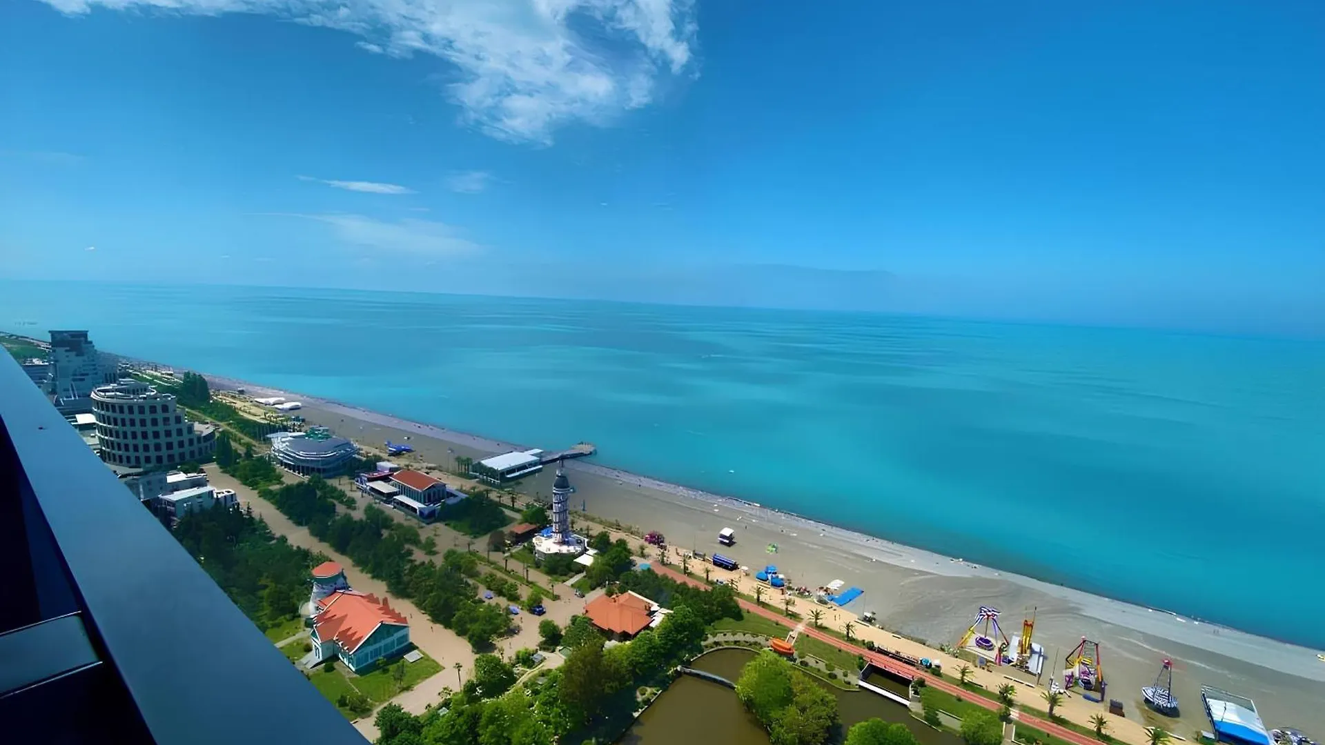 Panorama Center Suite Black Sea View 巴统