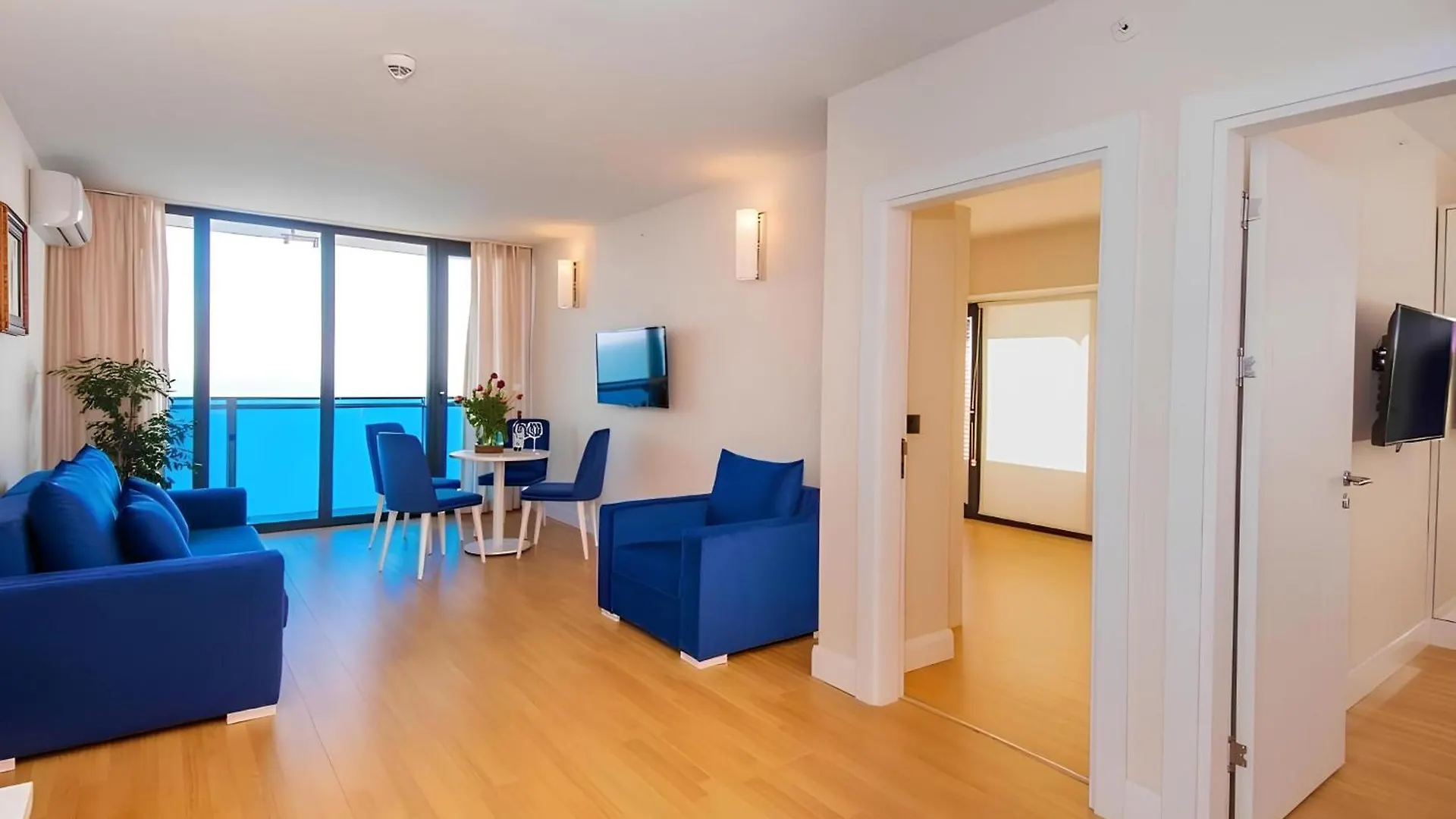 公寓 Panorama Center Suite Black Sea View 巴统